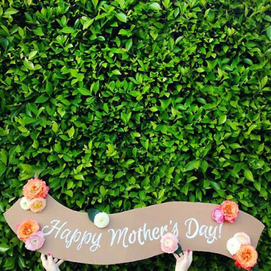 DIY-Fresh-Flower-Banner-1