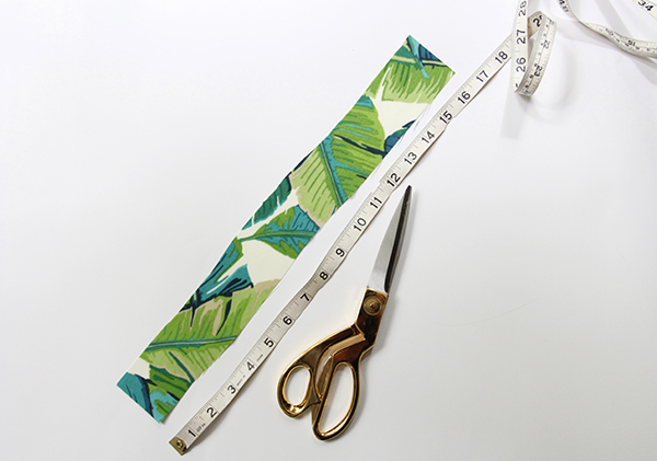 wrist-strap-fabric-measured-scissors-sm