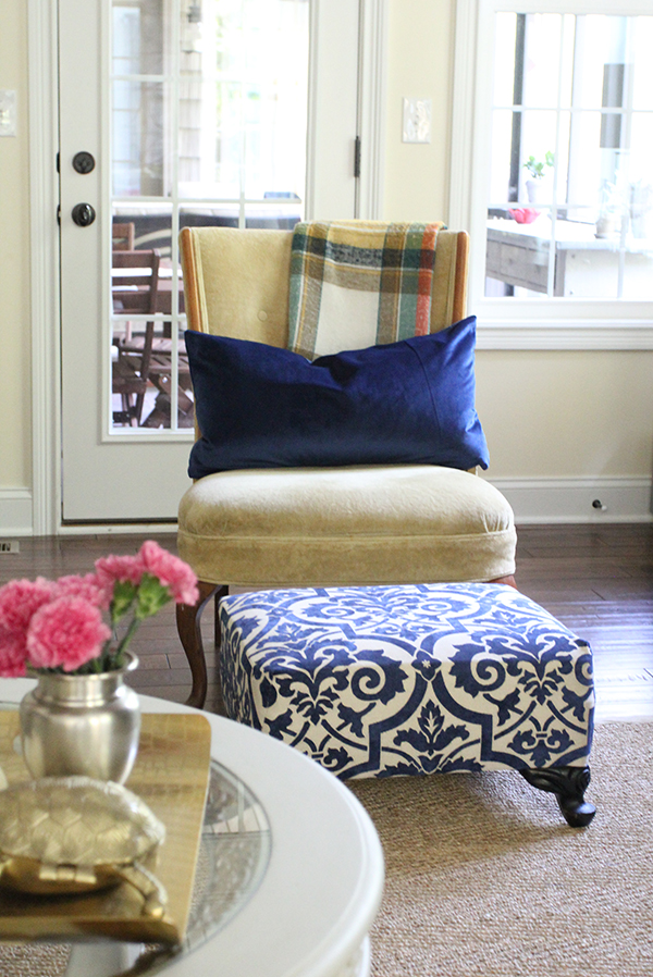 gold-chair-blue-ottoman-velvet-pillow-sm