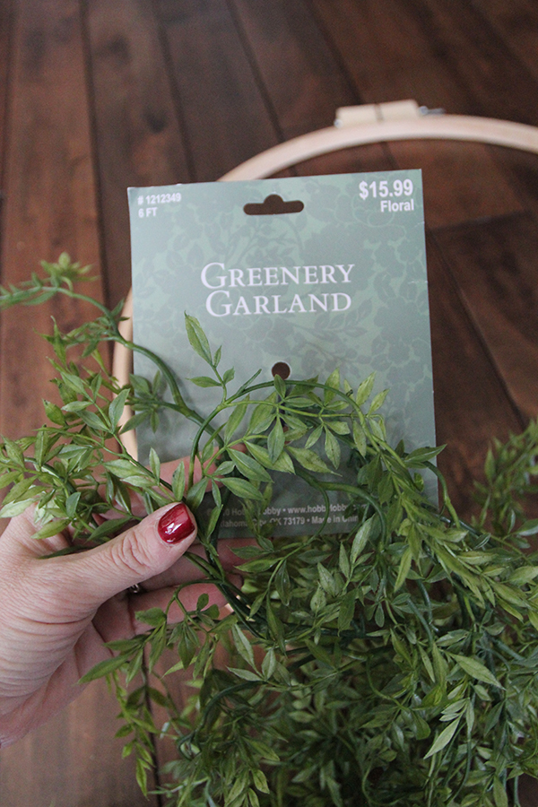 greenery-garland-sm