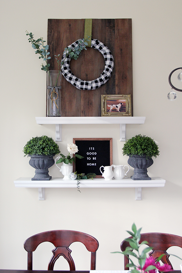 shelves-checked-wreath-felt-board-sm