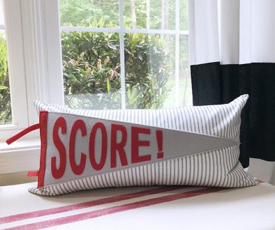 score-pennant-pillow-finished-sm