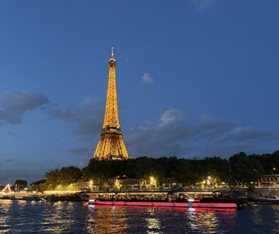 eiffel-tower-seine-sm